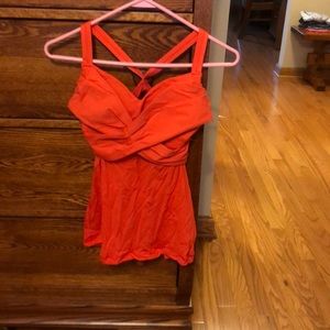 Lululemon tank top size 6